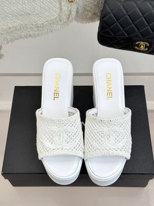 Босоножки фото 4