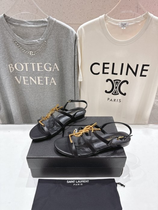 Босоножки фото 3