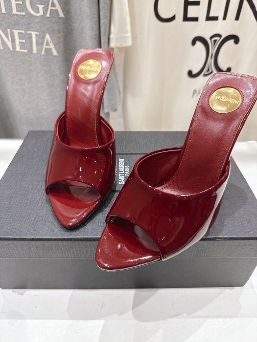 Босоножки фото 7