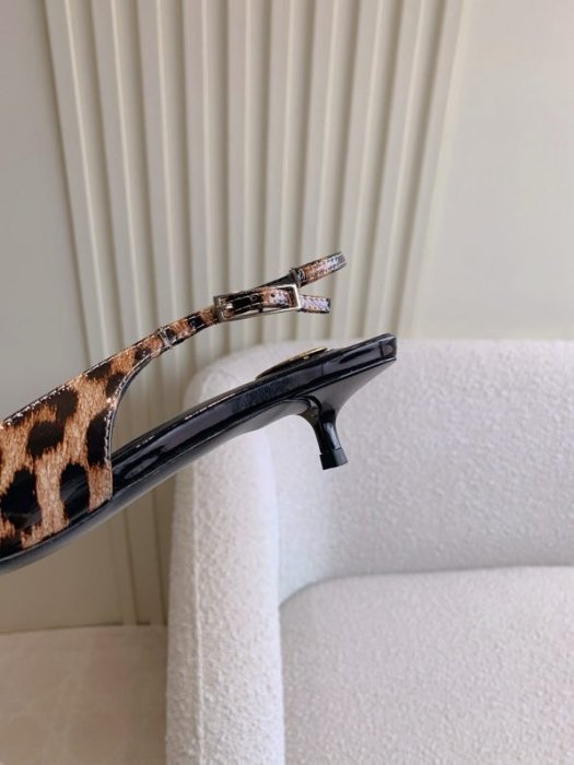 Босоножки фото 2