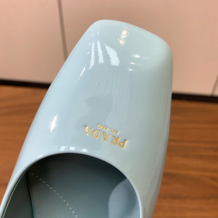 Босоножки фото 7