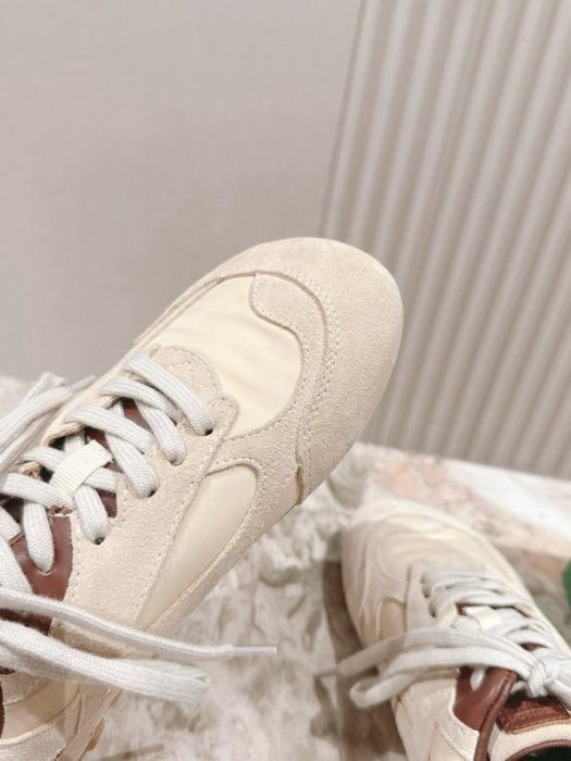 Кроссовки фото 5