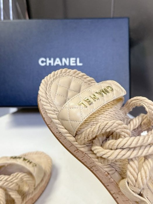 Сандалии женские фото 8