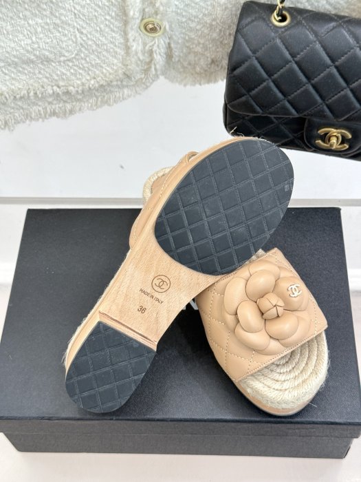 Босоножки фото 9