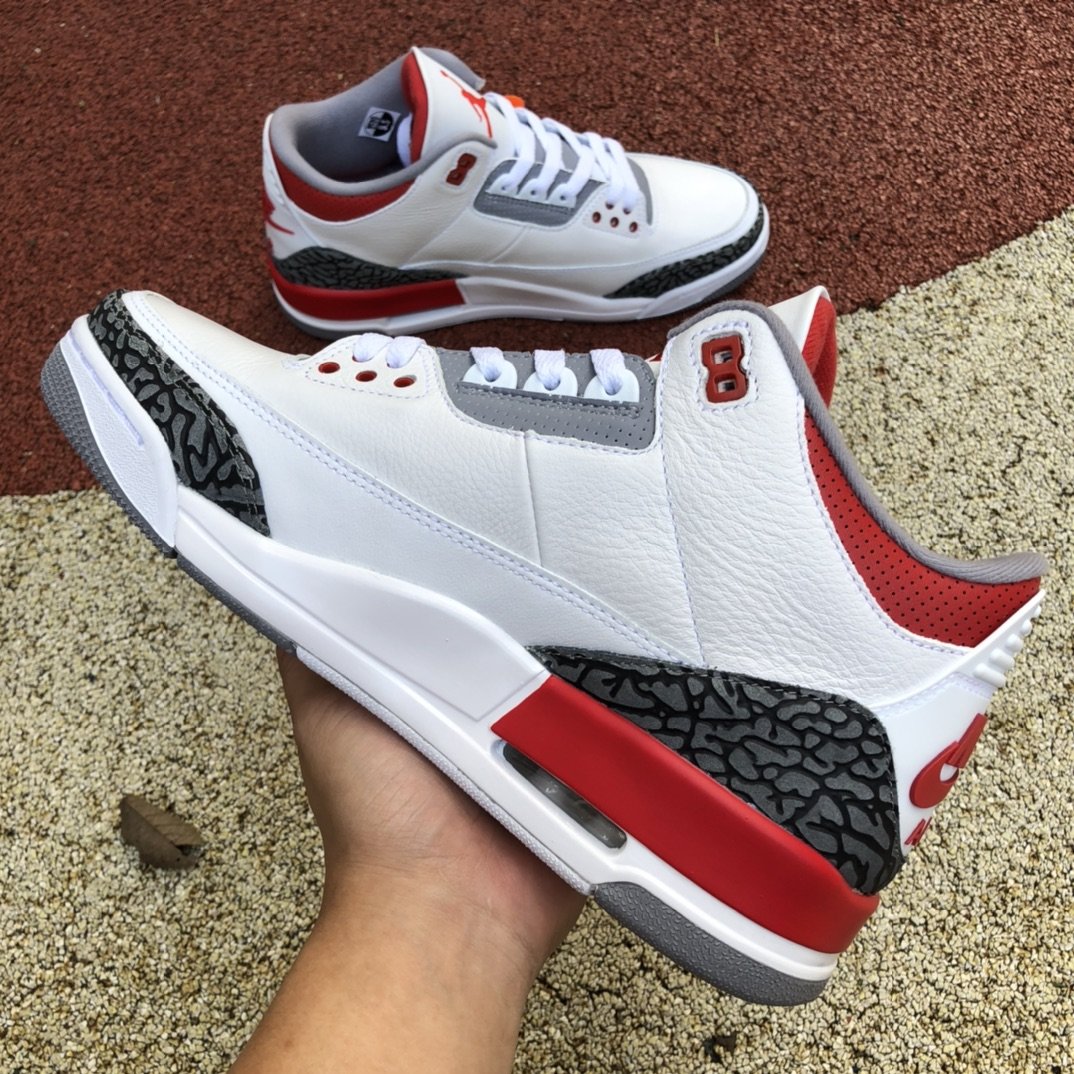 Sneakers Air Jordan 3 Fire Red фото 3