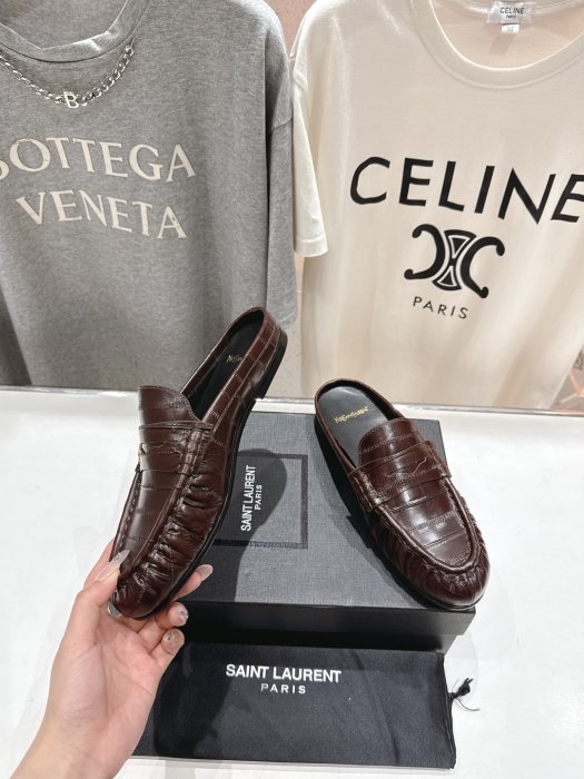 Мокасины кожаные женские фото 4