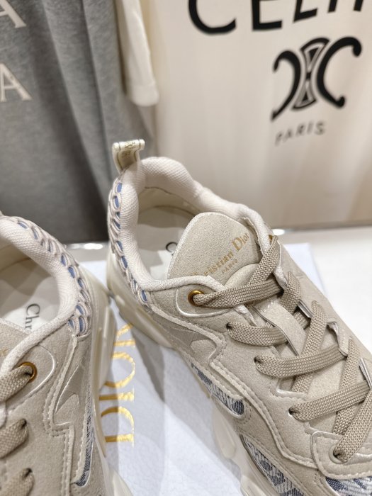 Кроссовки фото 6