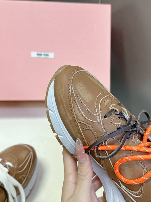 Кроссовки женские фото 8