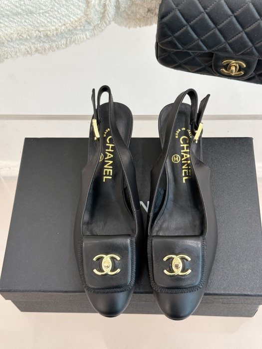 Босоножки фото 4