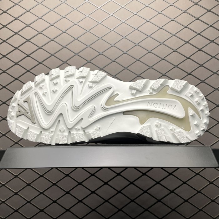 Кроссовки LV Runner Tatic фото 5