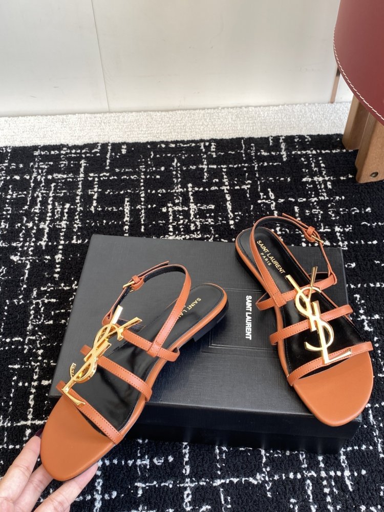 Босоножки фото 7