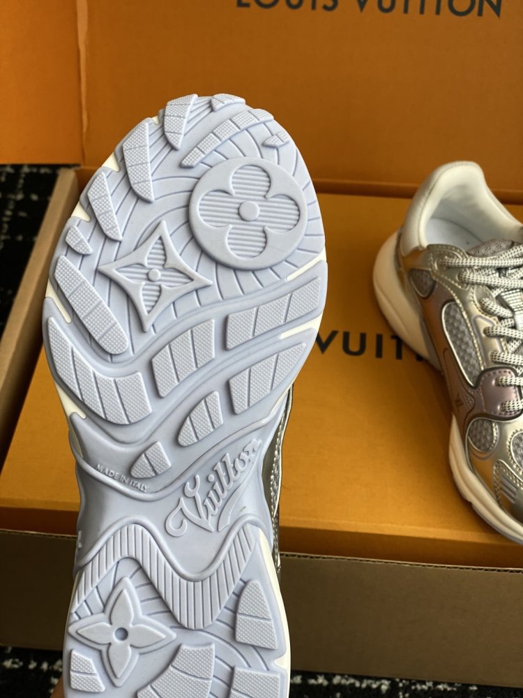 Кроссовки Olympia женские фото 9