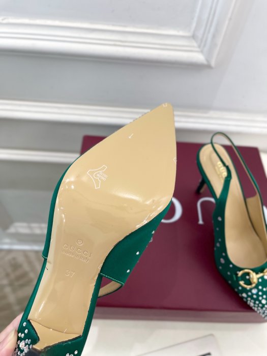 Босоножки фото 9