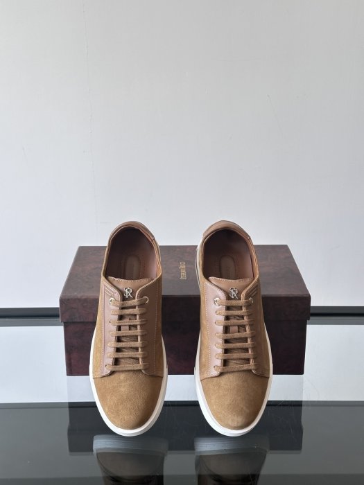 Кроссовки фото 6