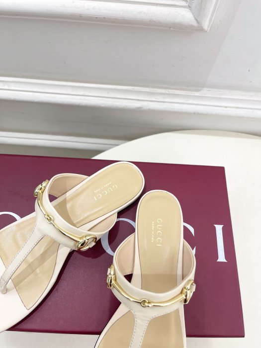 Босоножки фото 7