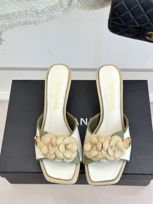 Босоножки фото 4