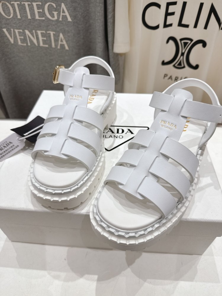 Сандалі жіночі фото 6