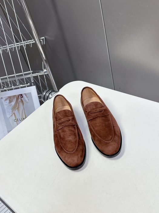 Лоферы женские