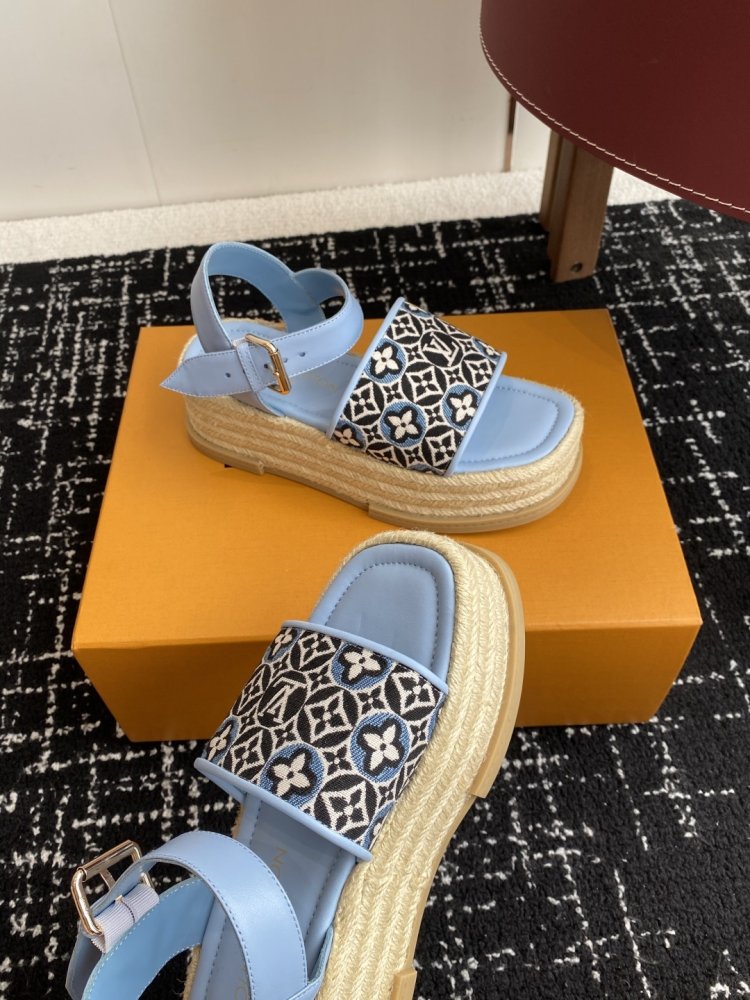 Сандалии женские фото 6