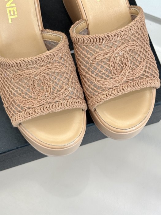 Босоножки фото 7