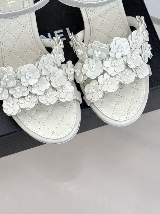 Босоножки фото 7