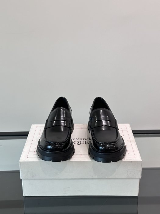 Туфлі чоловічі фото 2