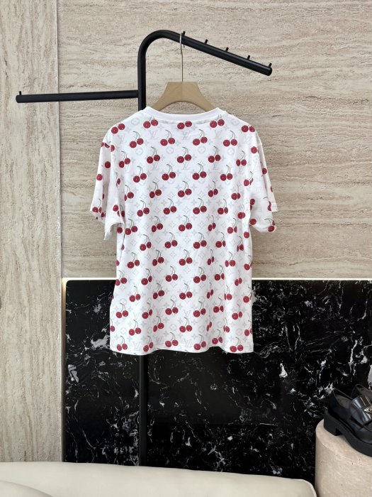 Футболка женская фото 2