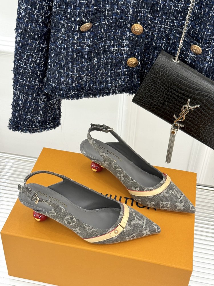 Босоніжки фото 3