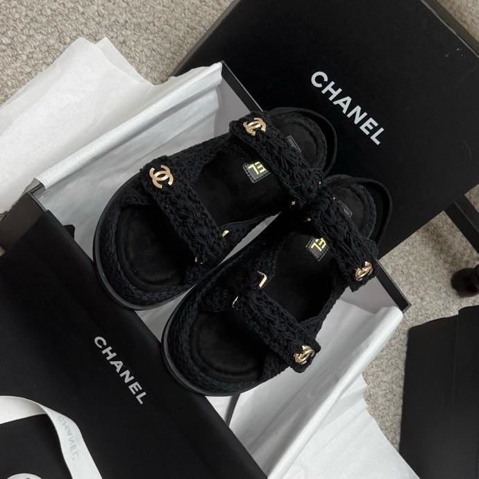 Сандалии женские фото 7