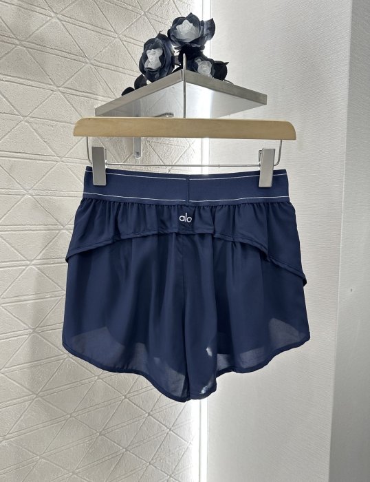 Shorts women's фото 2