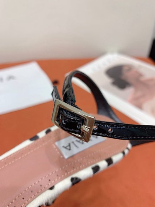 Босоножки фото 2