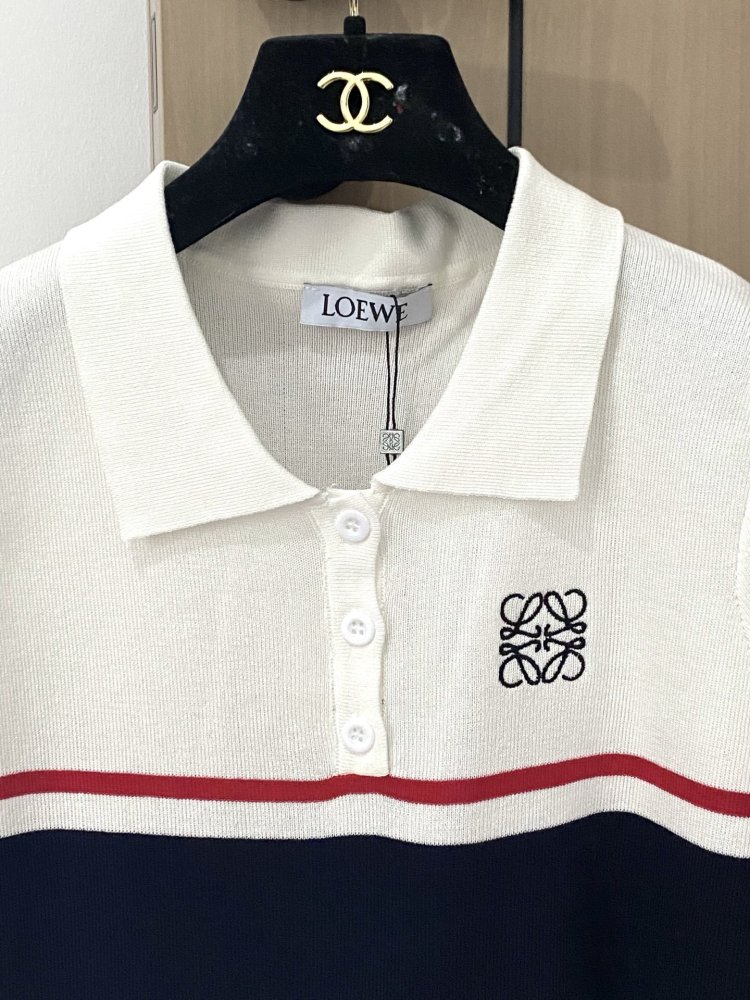 T-shirt women's фото 3