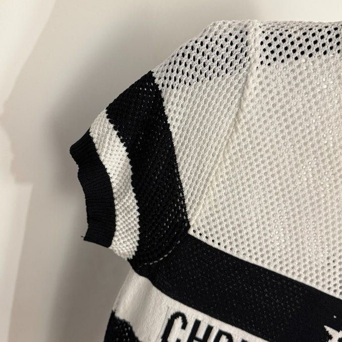 T-shirt women's фото 4