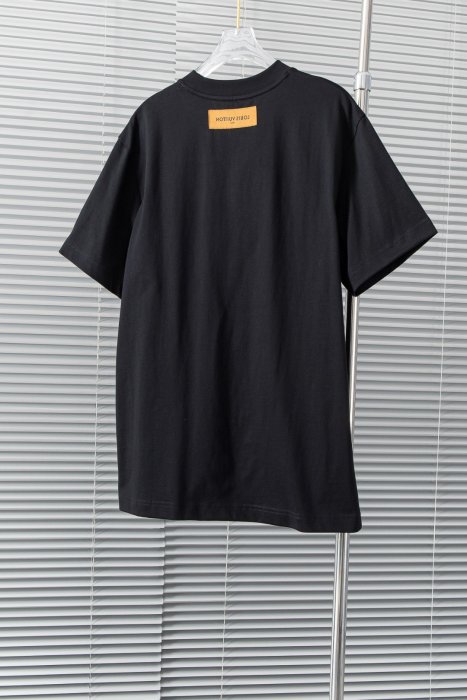 T-shirt men's фото 3