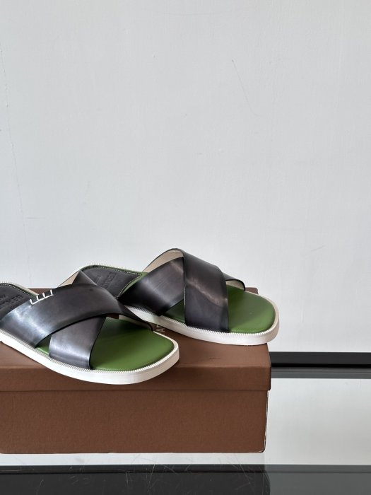 Шльопанці чоловічі фото 8