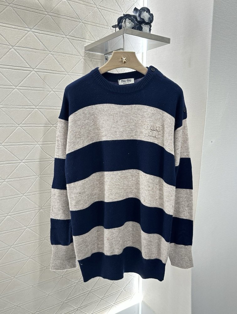 Кофта женская