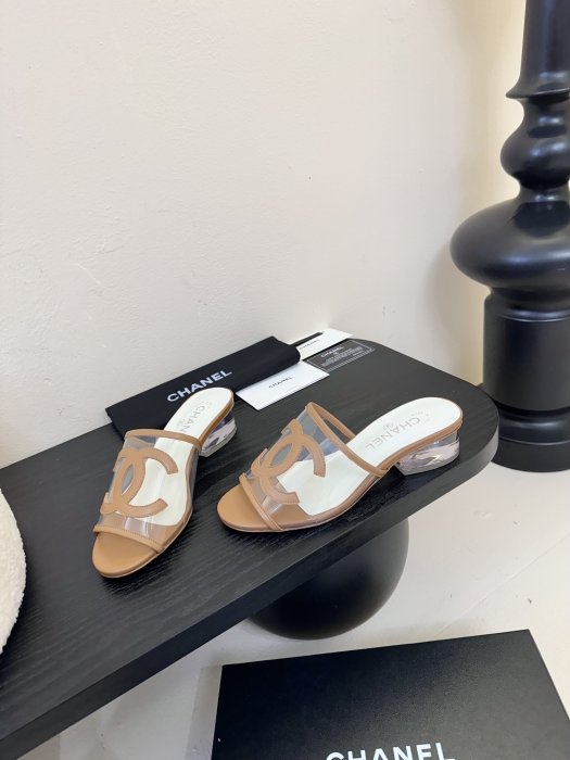 Босоножки фото 3