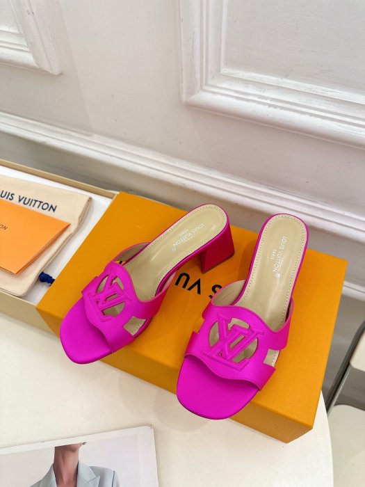 Босоножки фото 5