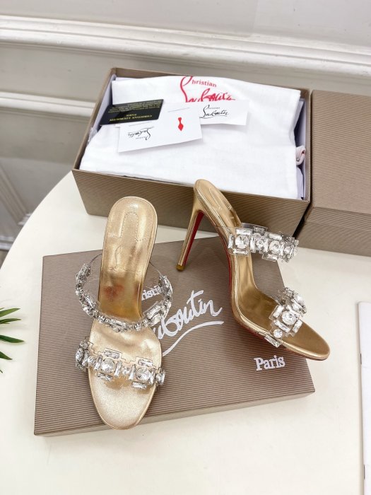 Босоніжки фото 5