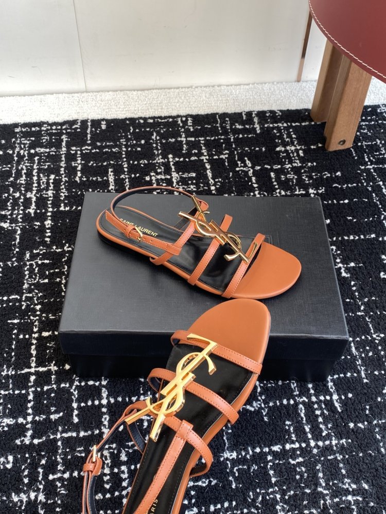 Босоножки фото 6