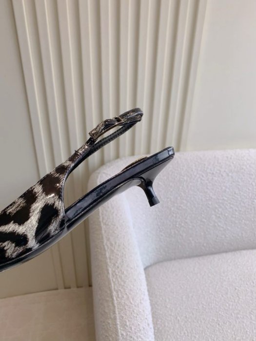 Босоножки фото 4