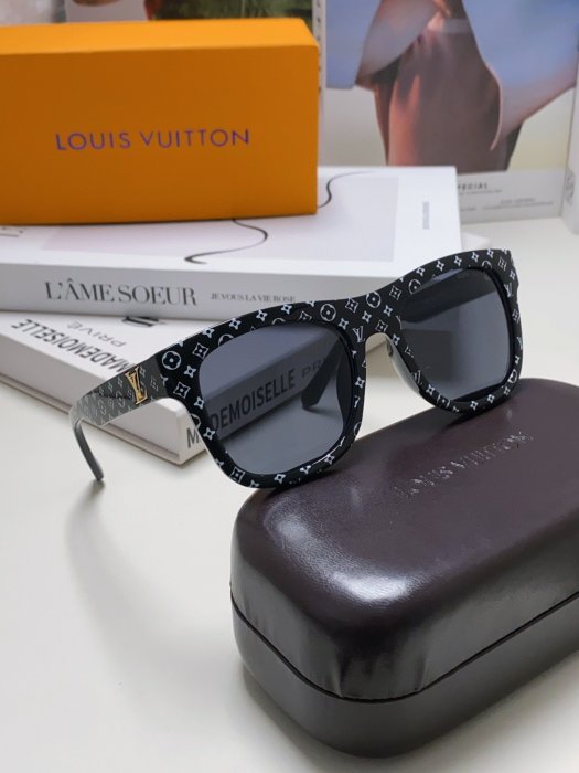 Очки солнцезащитные фото 8