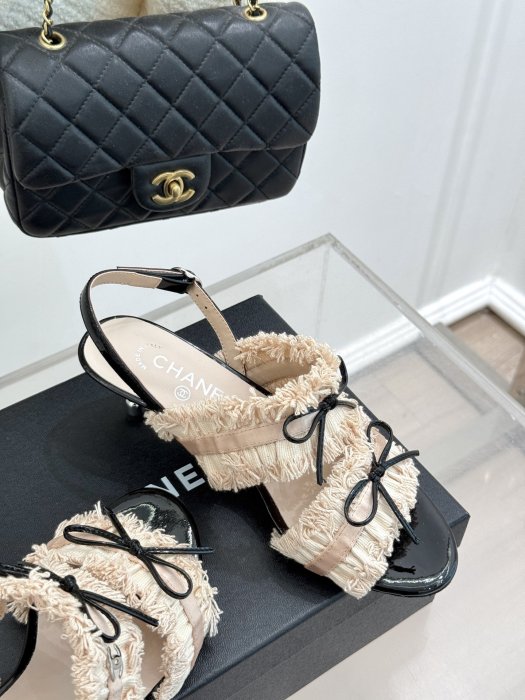 Босоножки фото 5