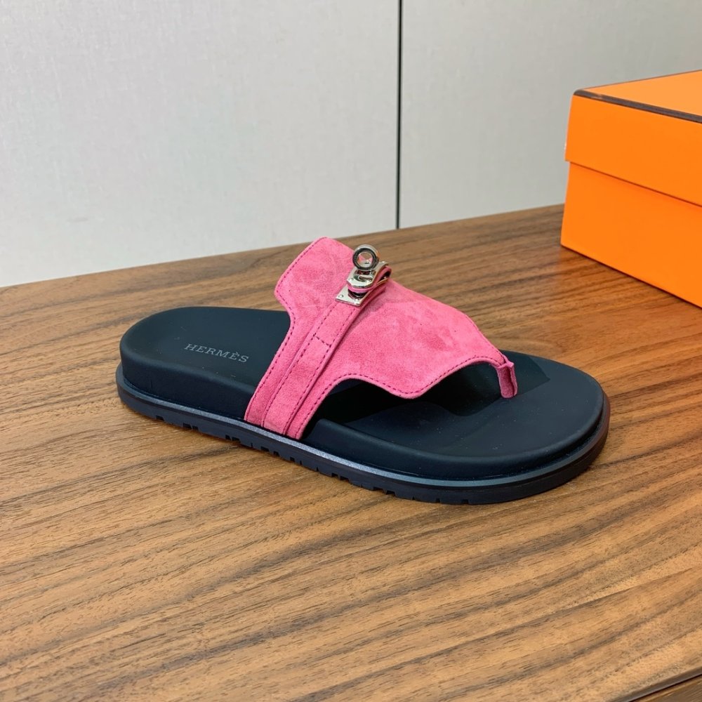 Шлепанцы женские фото 4