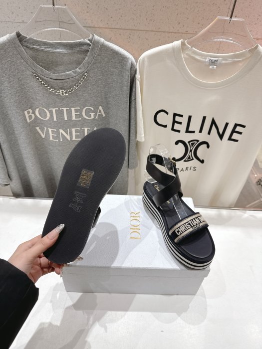 Sandals women's фото 9