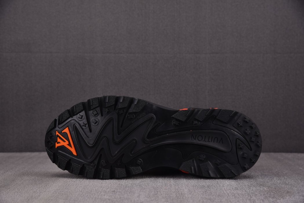 Кроссовки LOUIS VUITTON Runner Tatic Black Orange фото 4