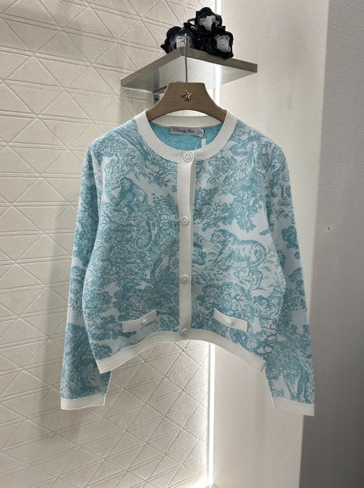 Кофта женская