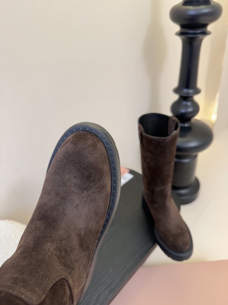 Сапоги женские фото 6