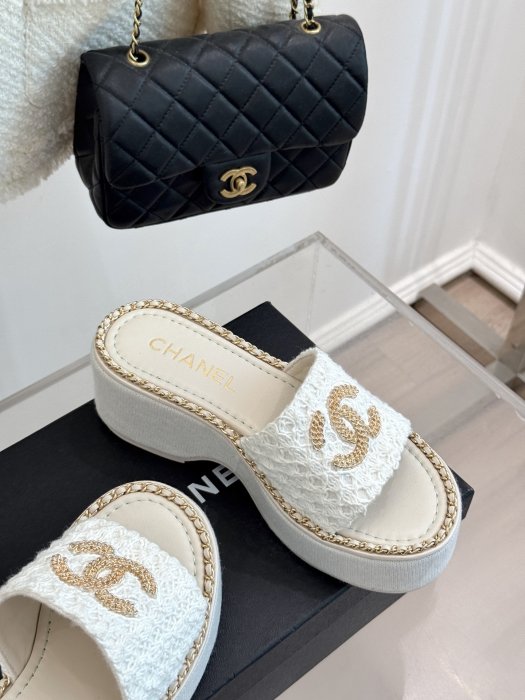 Босоножки фото 5