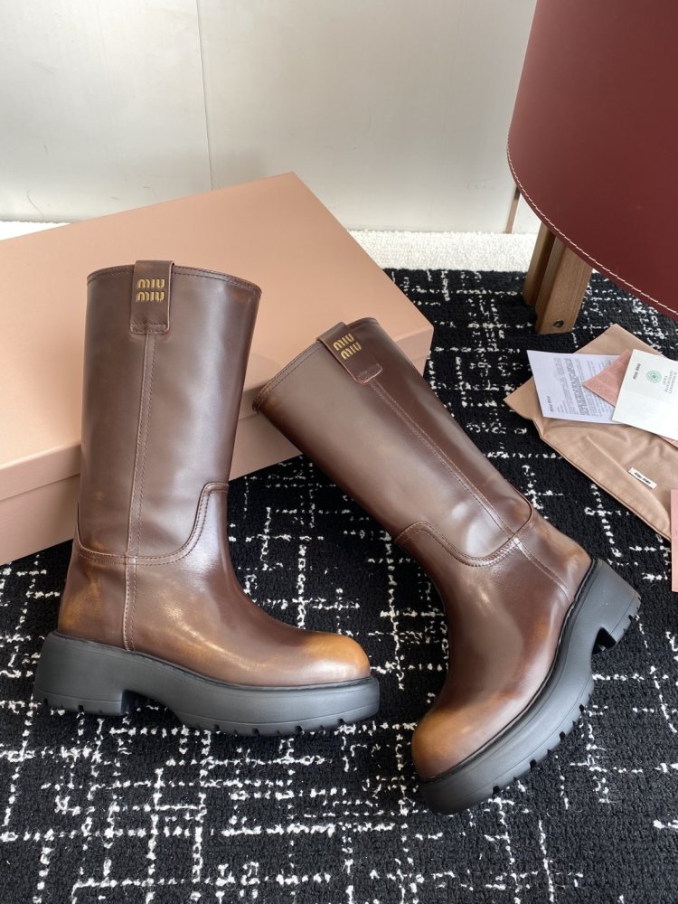 Boots women's фото 4